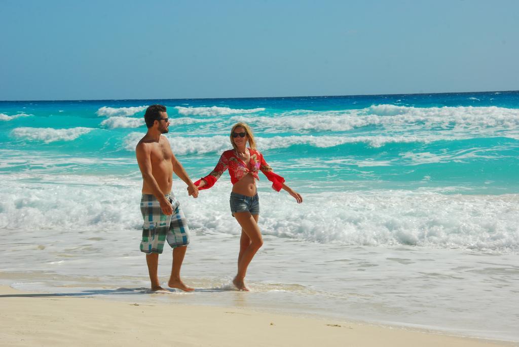 Sunset Royal Hotel Cancun Bagian luar foto